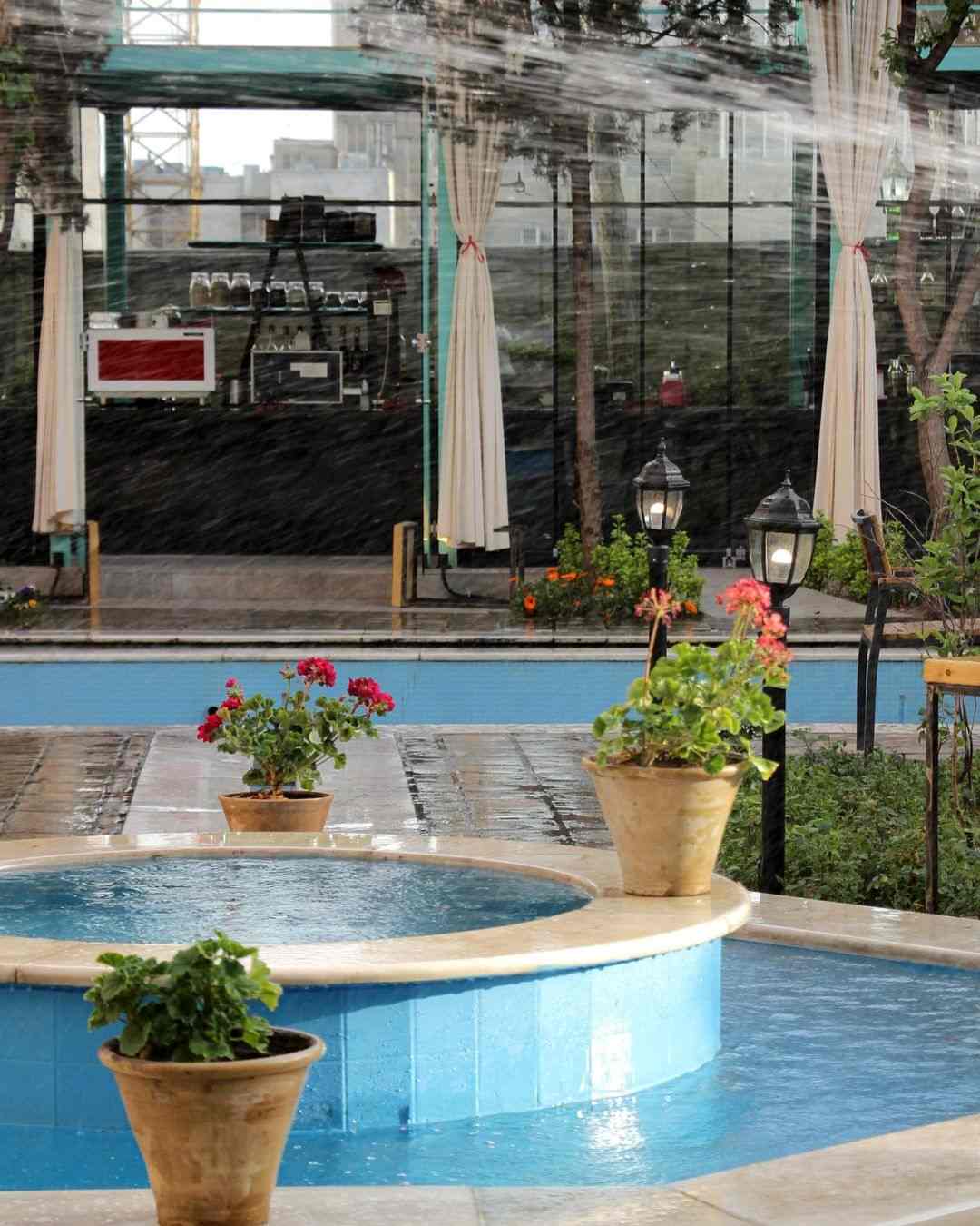 کافه حیات هزار افسان (لوکیشن در تهران)