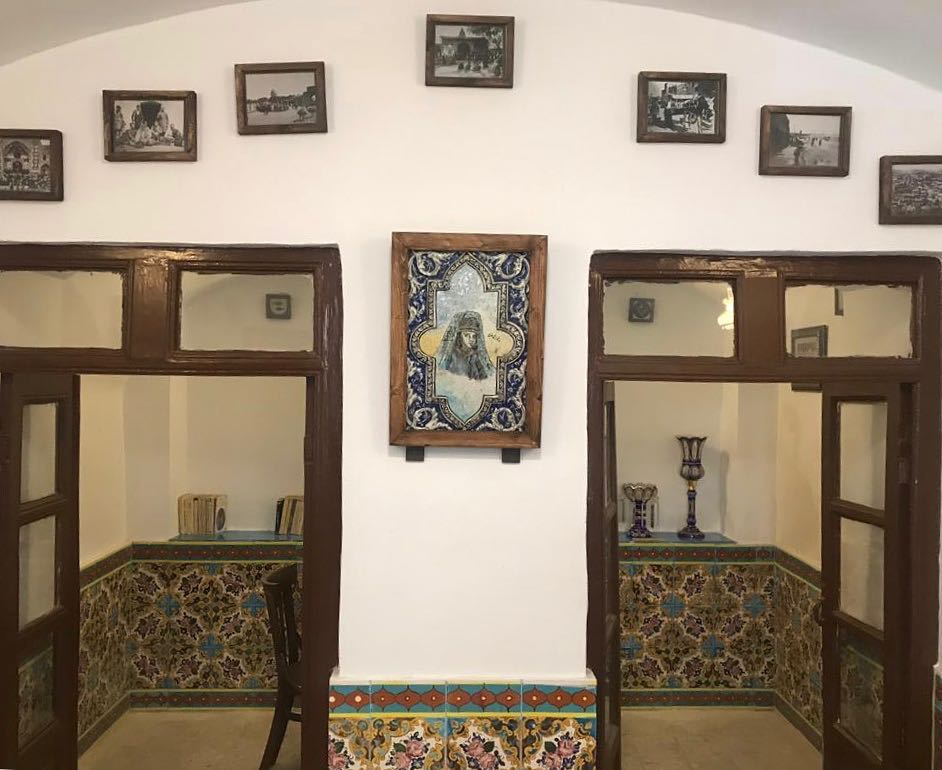 کافه کتاب دارالخلافه (لوکیشن در تهران)