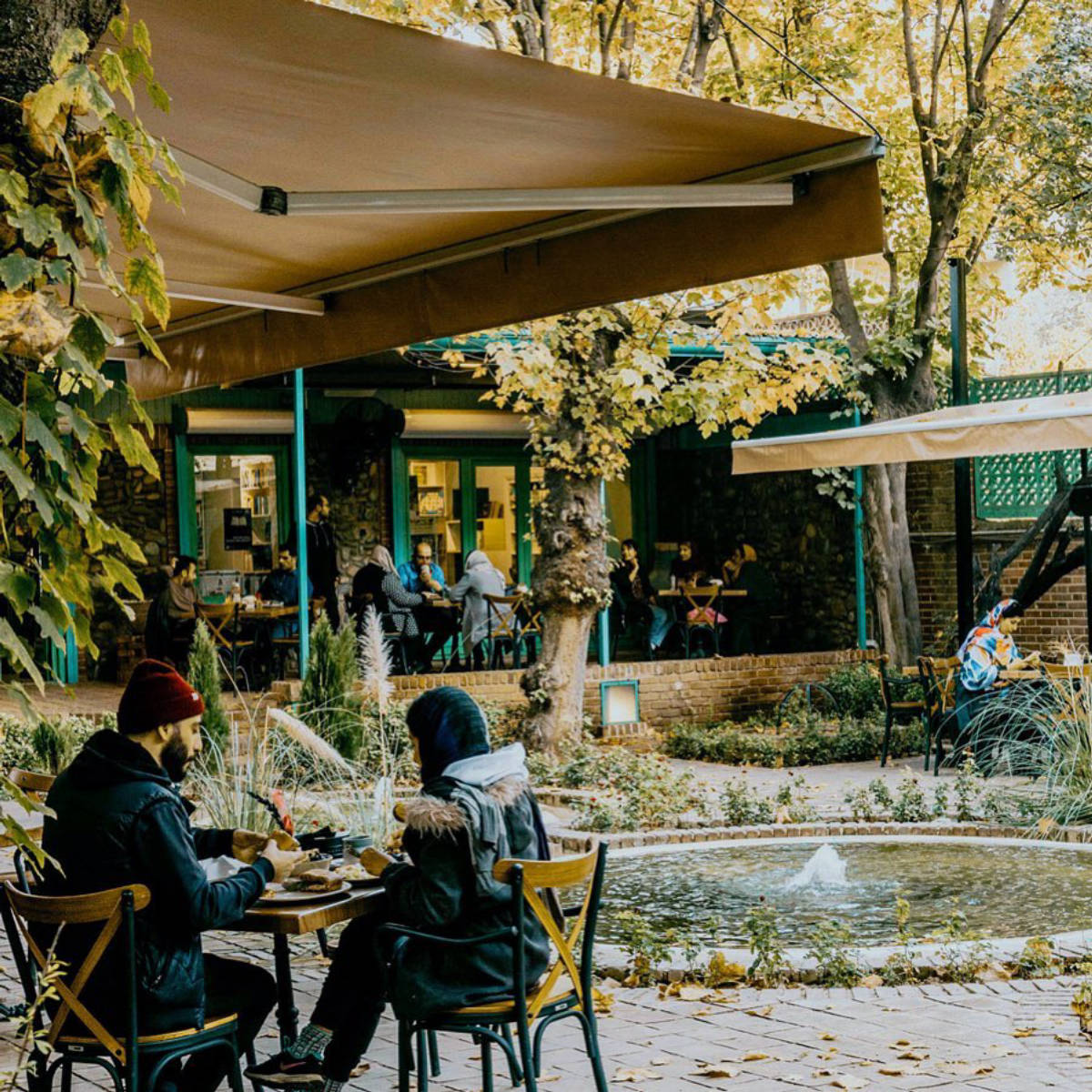 مجموعه فرهنگی و هنری روشنان (لوکیشن در تهران)