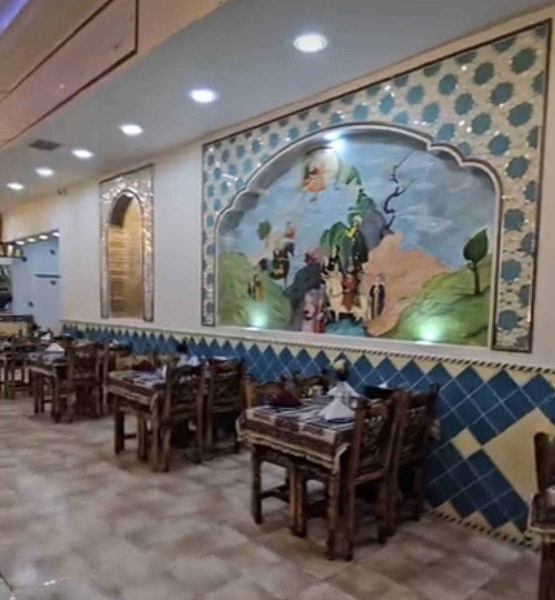 کافه رستوران فردوس (لوکیشن در تهران)
