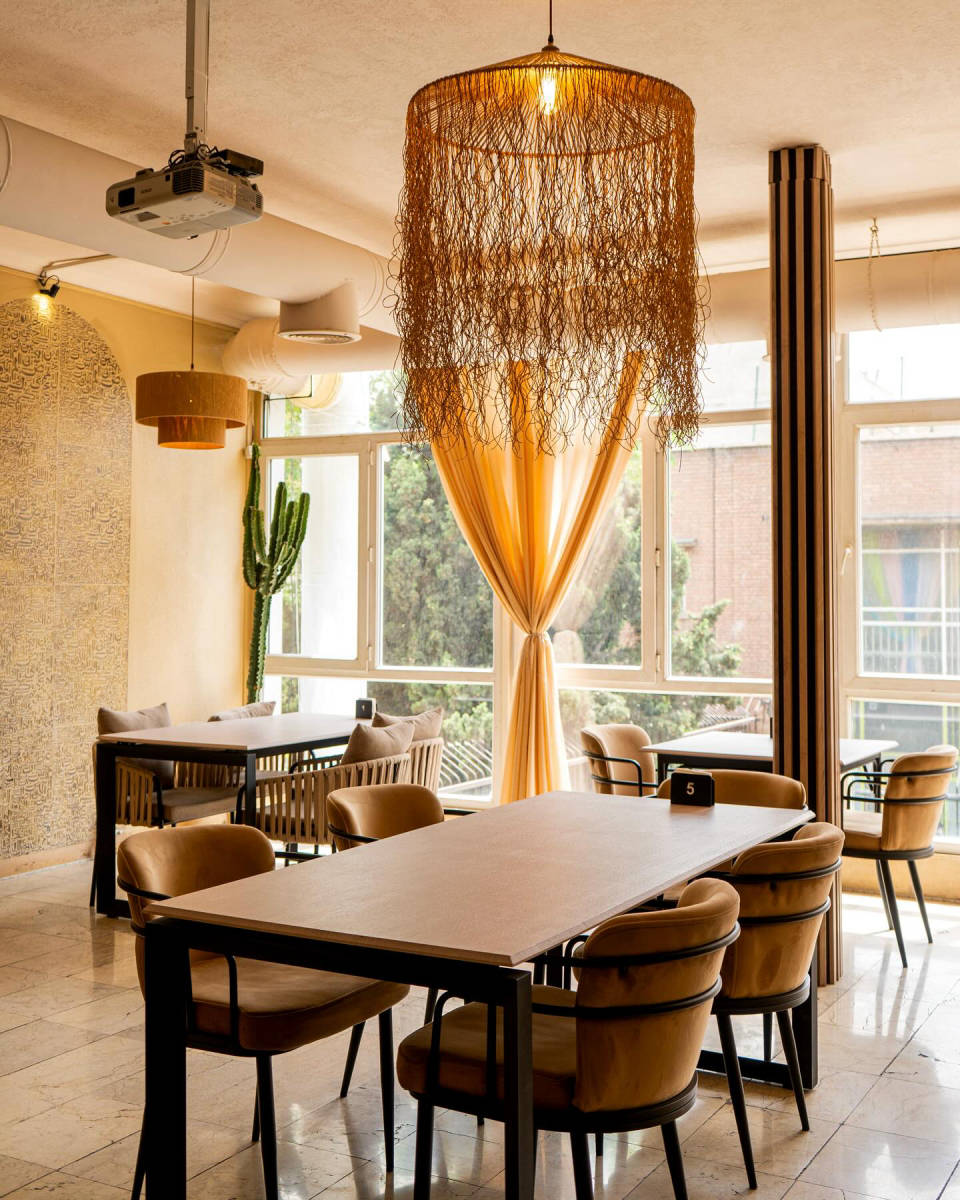 کافه رستوران صحرا (لوکیشن در تهران)