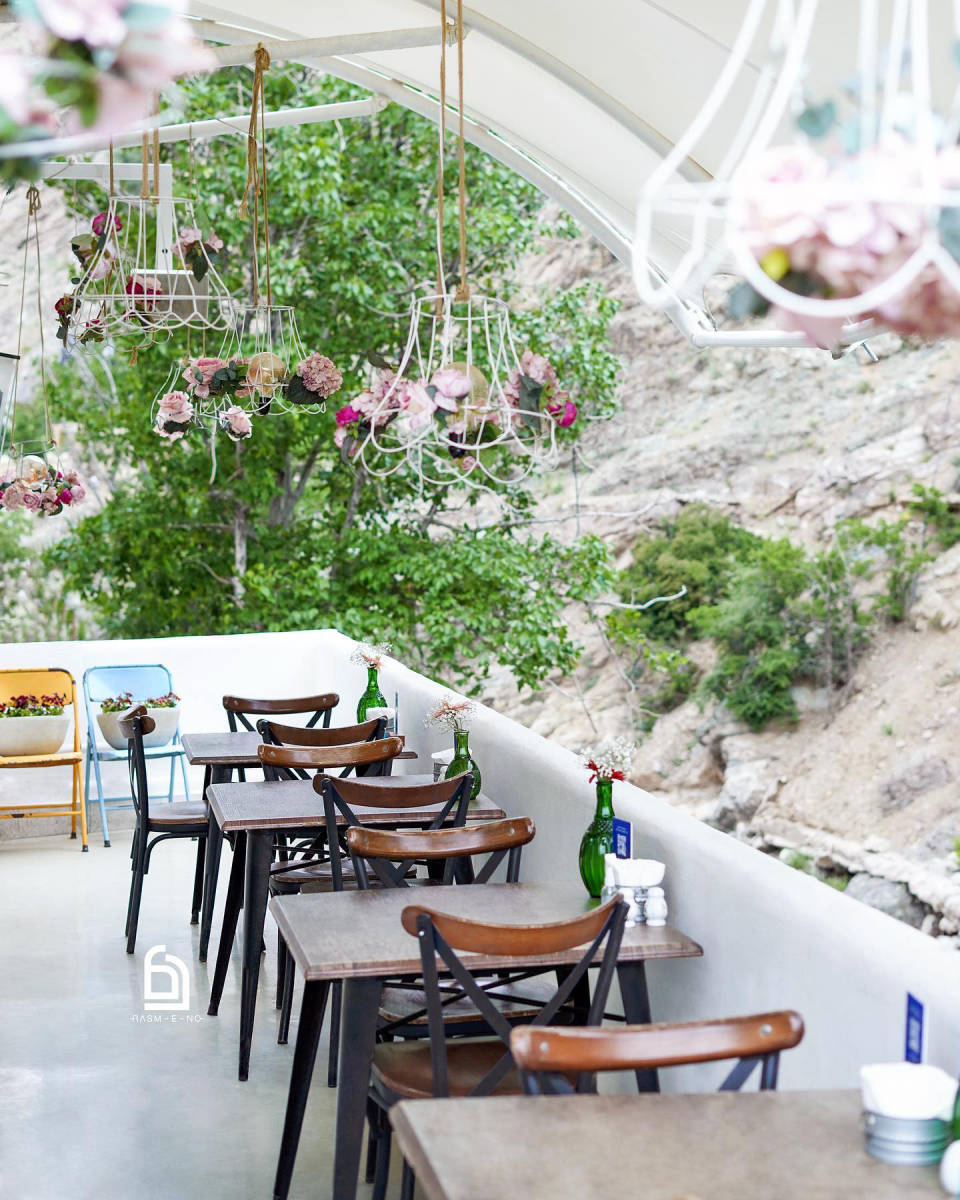 رستوران رسم نو (لوکیشن در تهران)