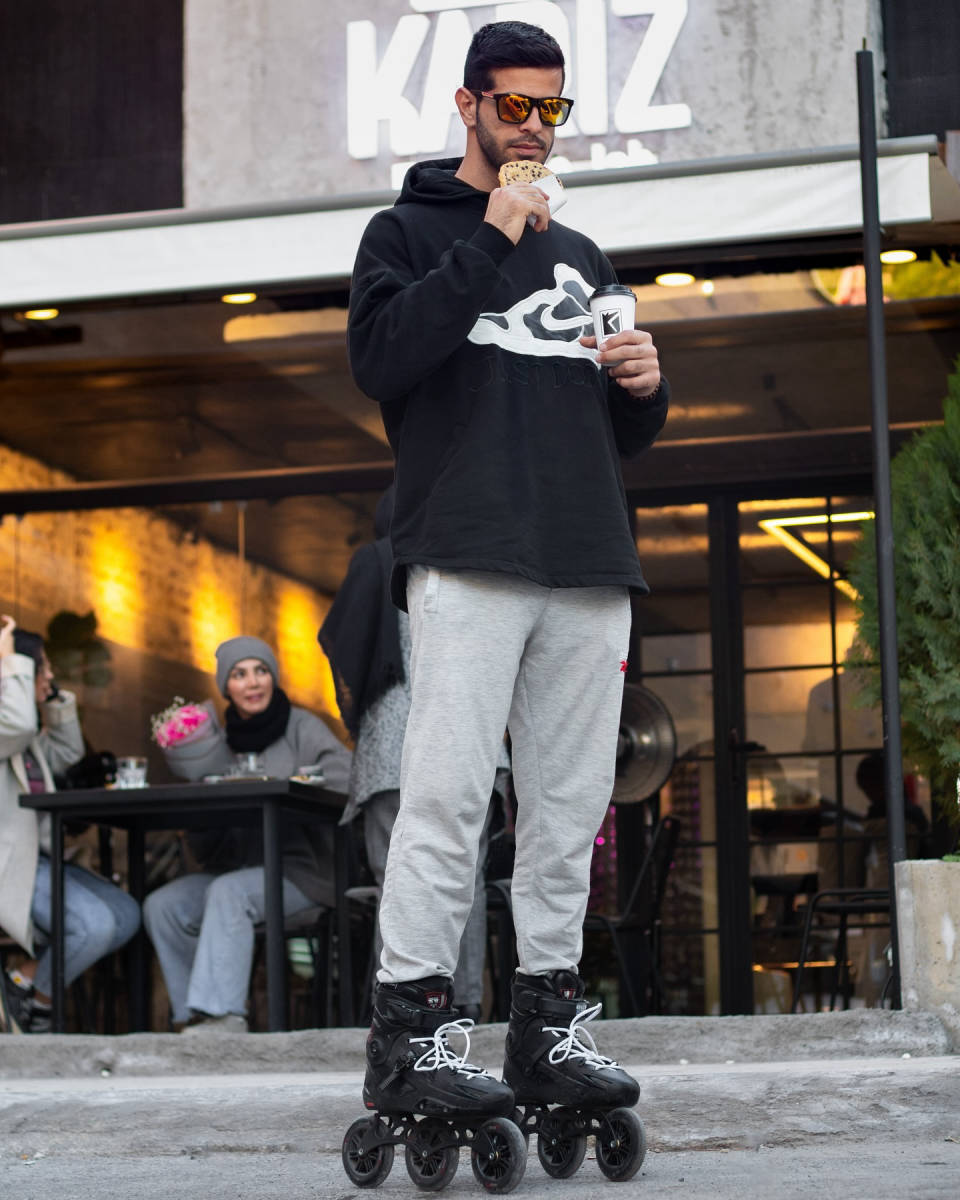 کافه کاریز (لوکیشن در قم)