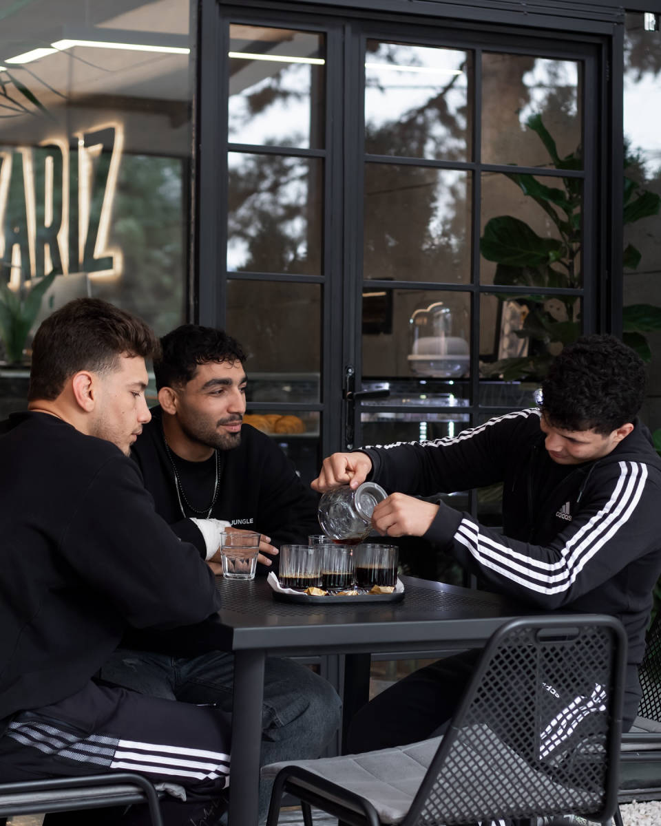 کافه کاریز (لوکیشن در قم)