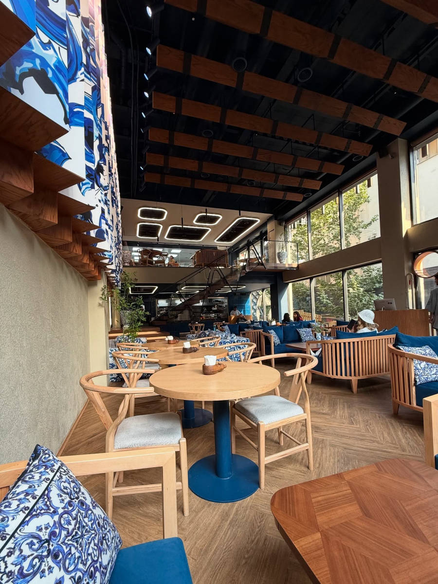 کافه بلک برز (لوکیشن در تهران)