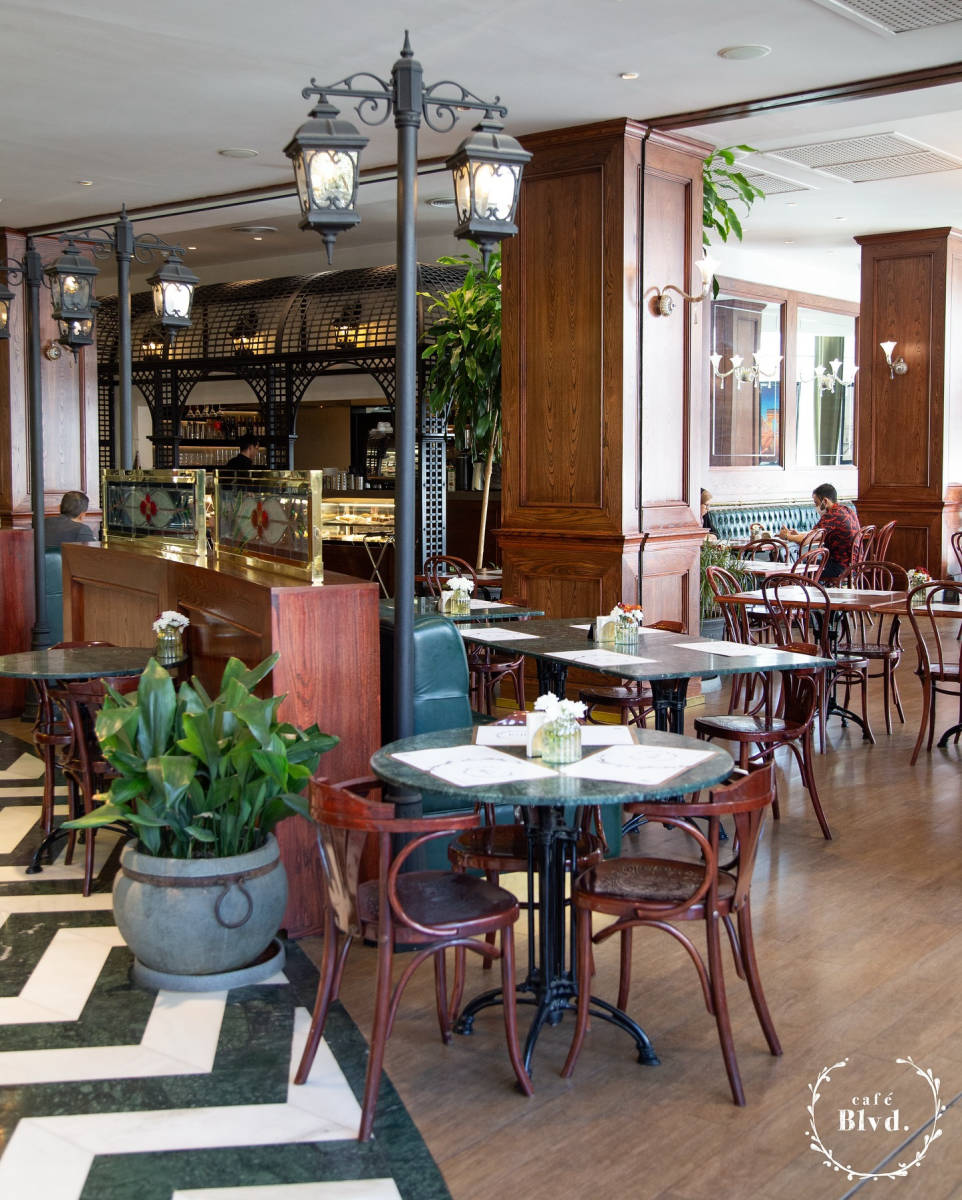 کافه رستوران بلوار (لوکیشن در تهران)