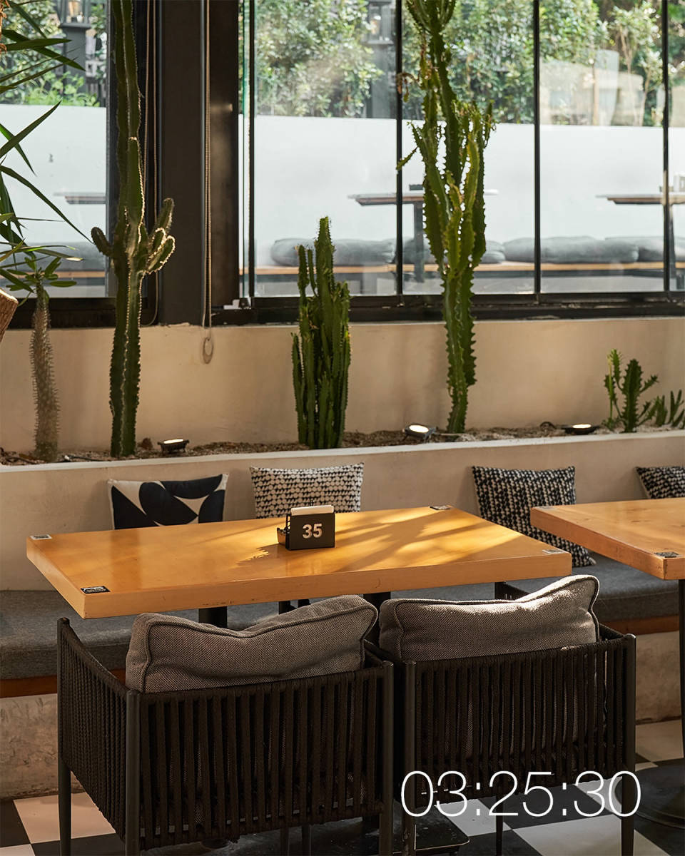 (لوکیشن در تهران) AM:PM کافه