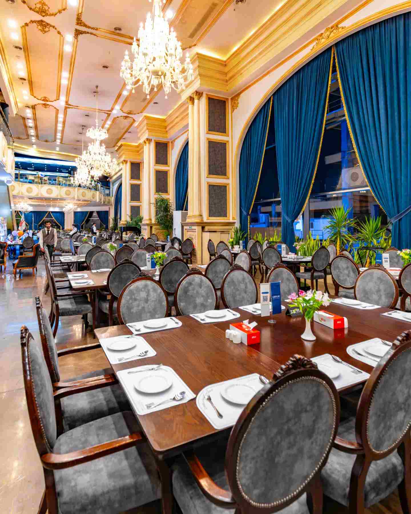 رستوران ارکیده (لوکیشن در تهران، مازندران، کرج و اصفهان)