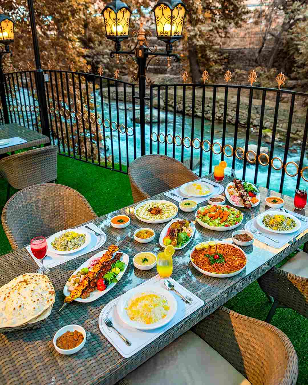 رستوران ارکیده (لوکیشن در تهران، مازندران، کرج و اصفهان)