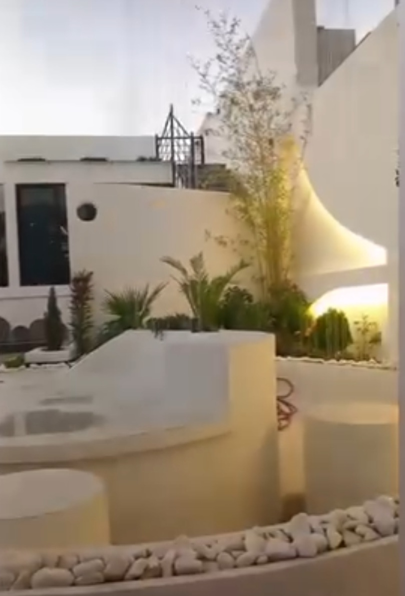 کافه بارنو (لوکیشن در تهران)